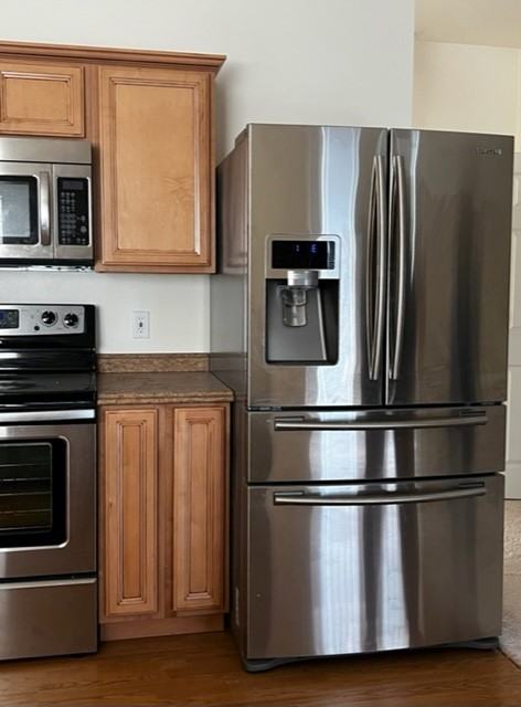 104 E College St #3 - Photo 3 of 10