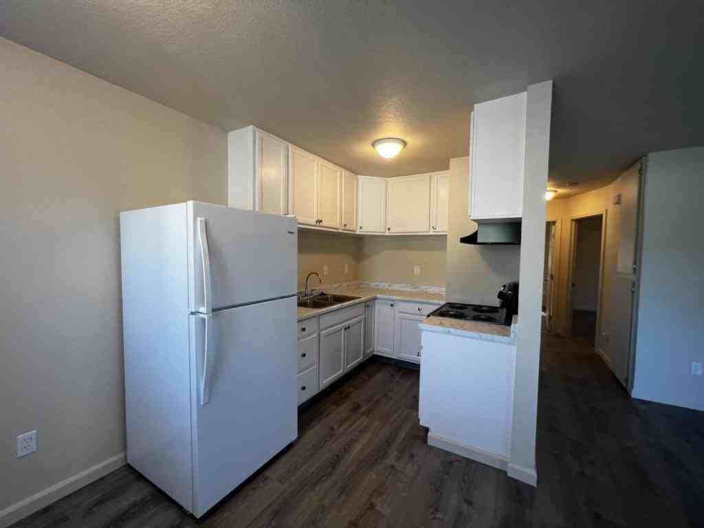 510 N 5th Ave - Photo 2 of 9