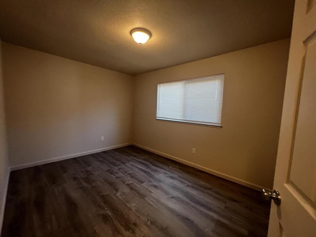 510 N 5th Ave - Photo 7 of 9