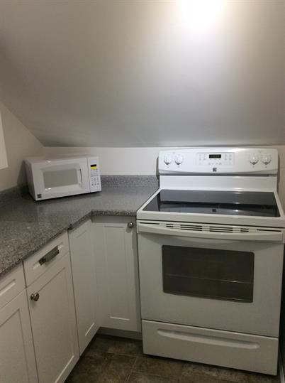 103 Dale Ave Uppr - Photo 2 of 12