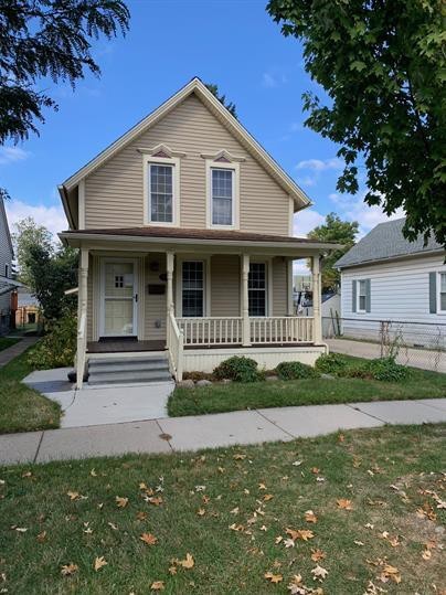 2518 3rd St - Photo 2 of 2