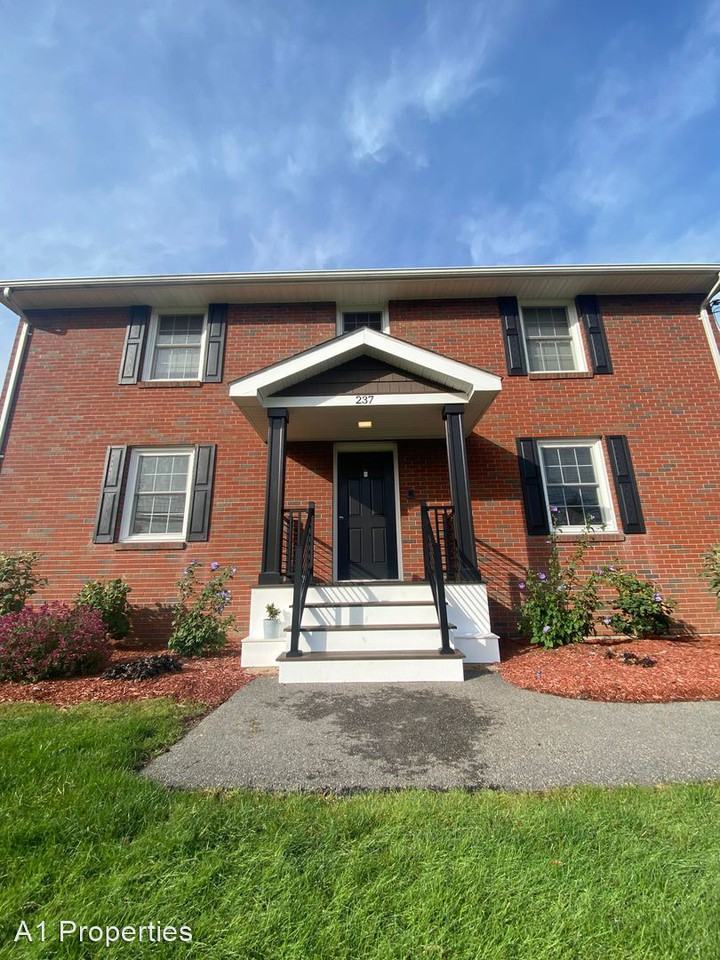 237 Main Street - Photo 3 of 20