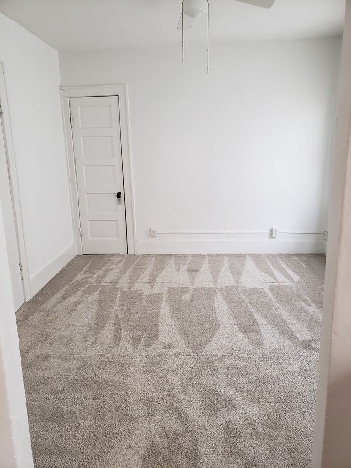 645 N Crystal Ave #4 - Photo 3 of 16