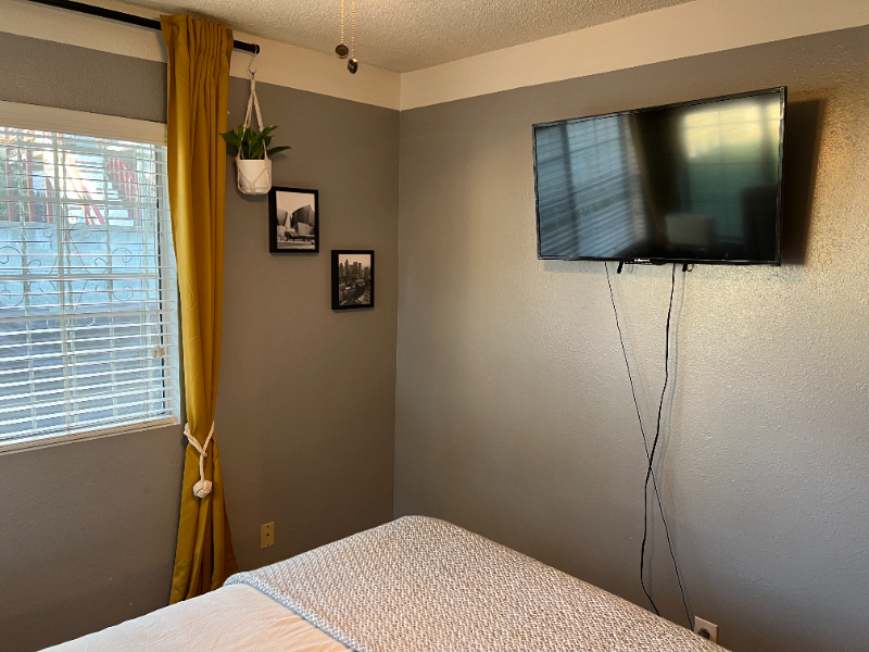 1163 E 47th St - Photo 3 of 3