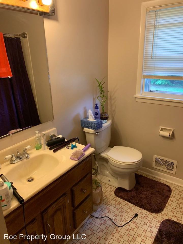 105 Afton St - Photo 2 of 15