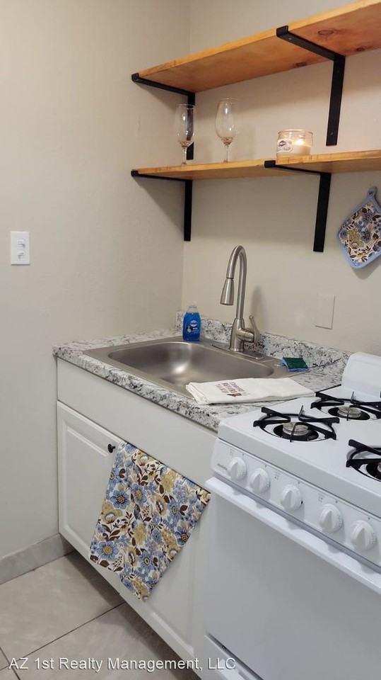 225-255 W. Flores Street - Photo 2 of 16