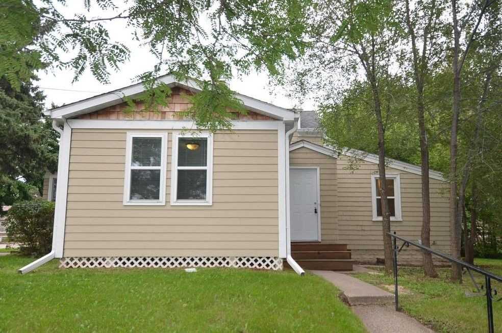 558 Arlington Ave W - Photo 2 of 17