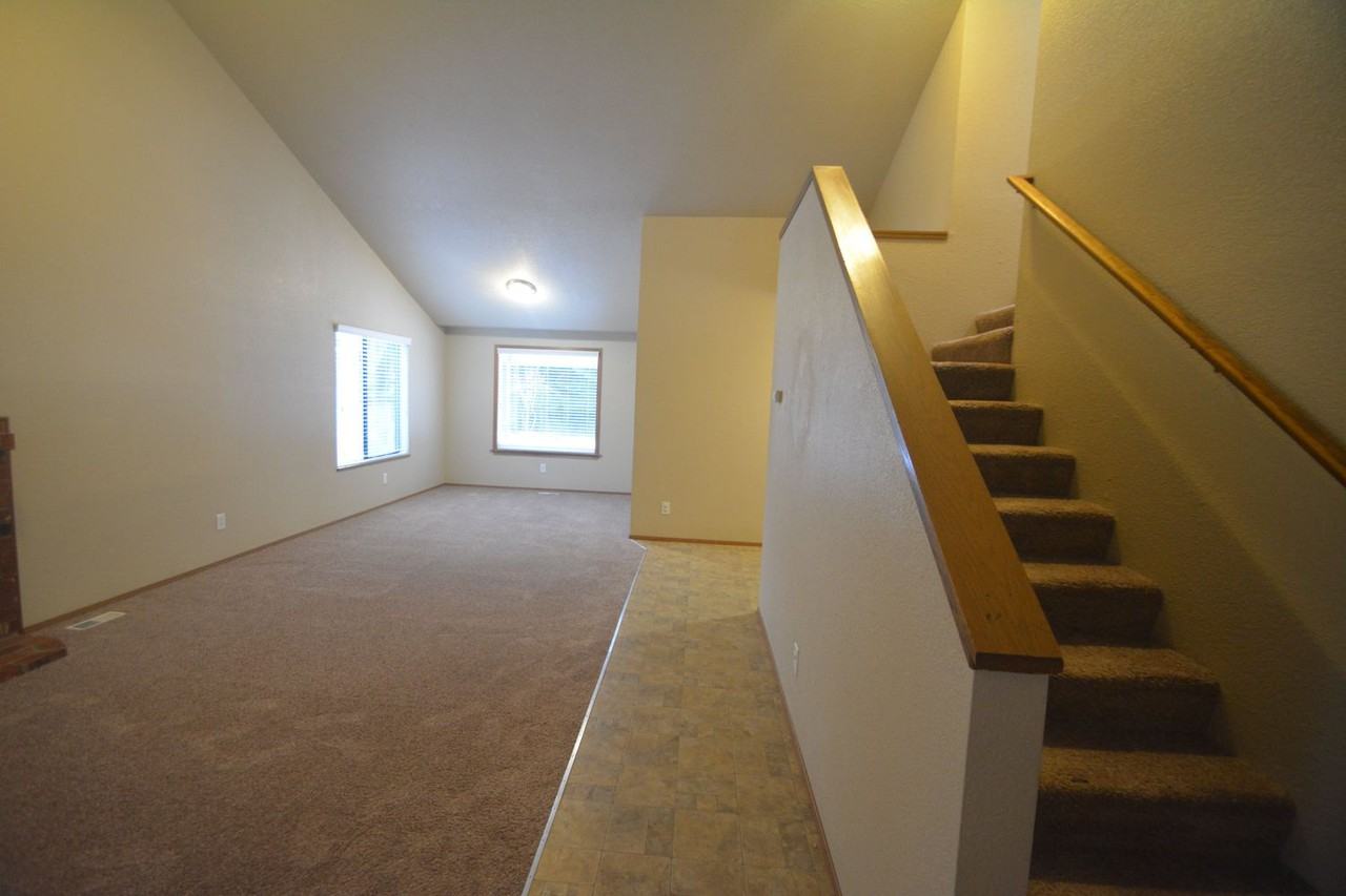 26547 221st Pl Se - Photo 3 of 13