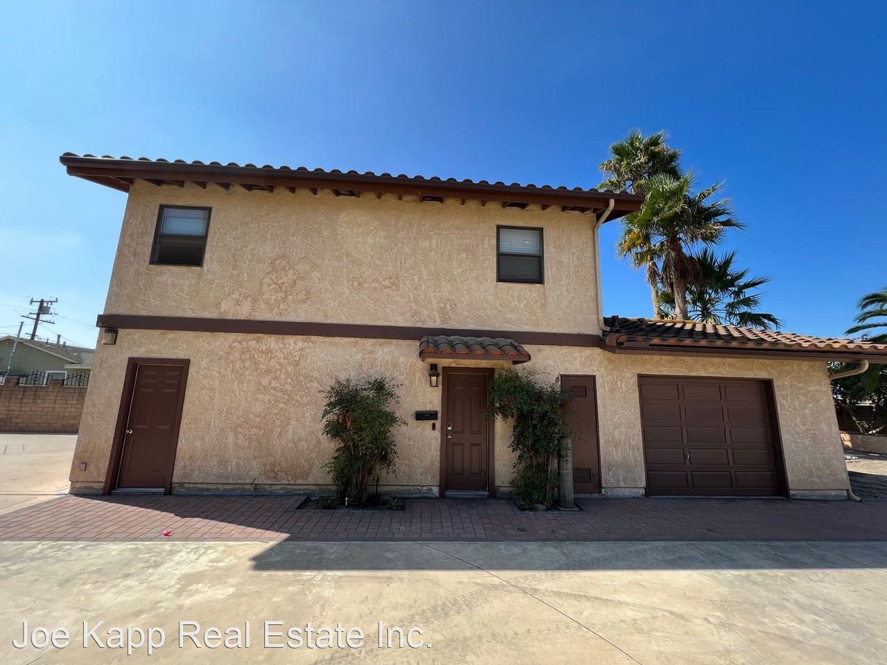 Strickland Drive 4879, 4877 4877B - Photo 2 of 13