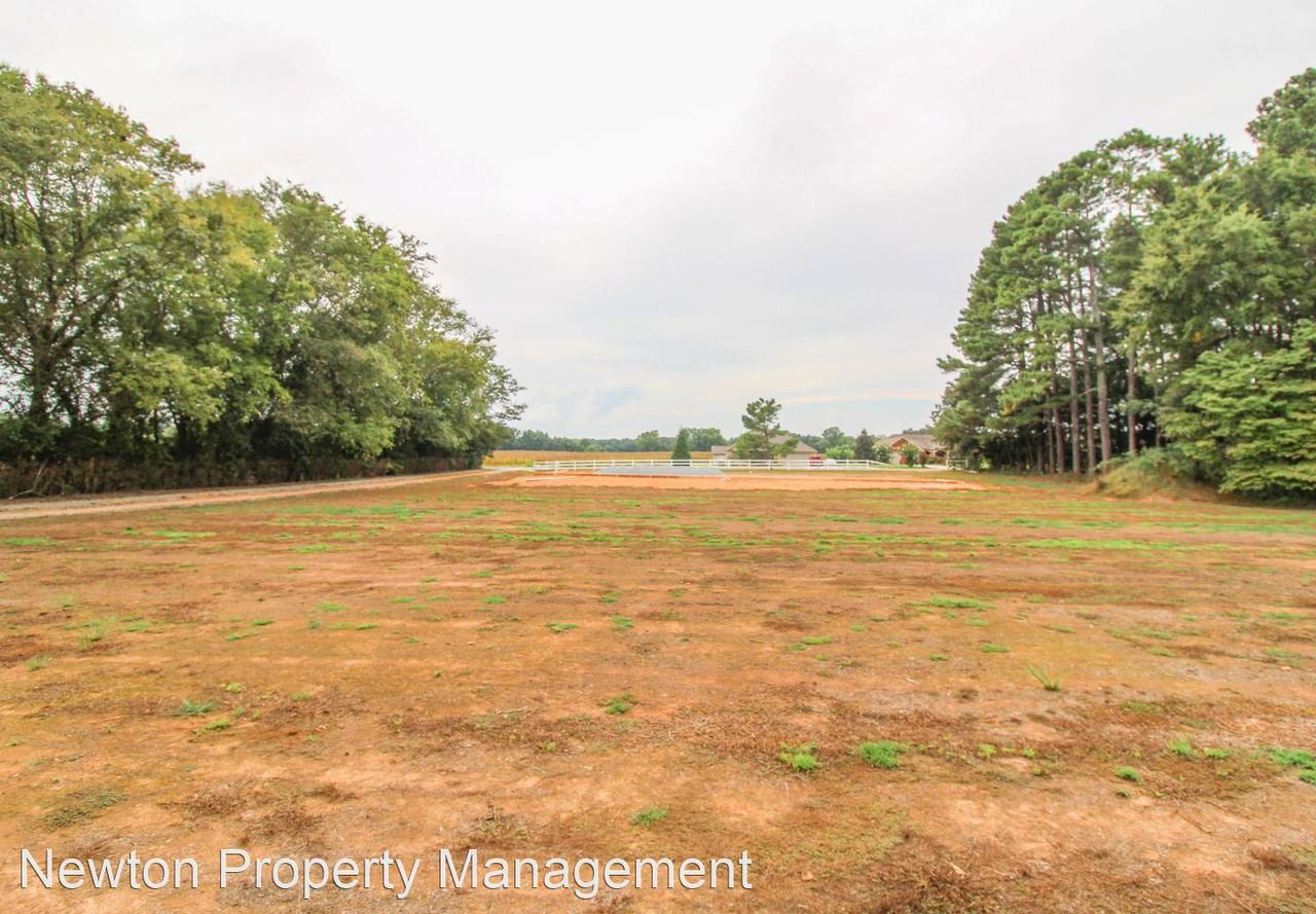 337 Tipton Rd - Photo 3 of 22