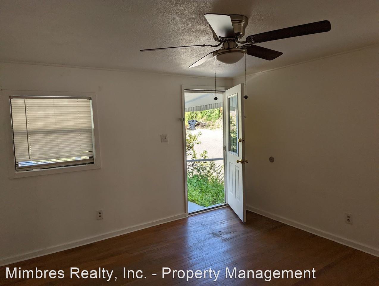 208 Cactus St - Photo 3 of 6