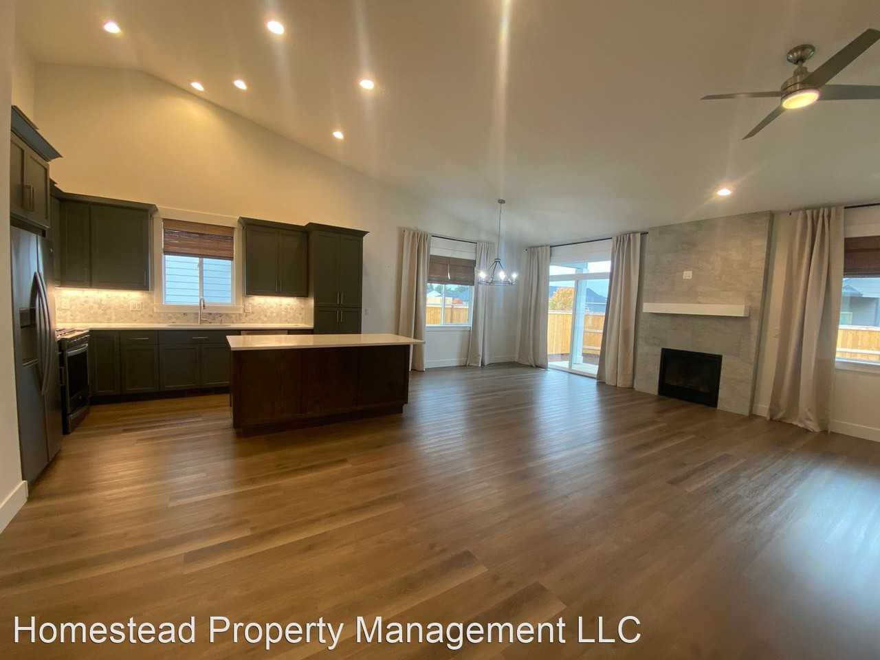 1383 Natalie Ct - Photo 3 of 28