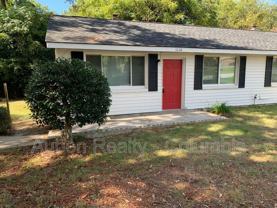 1614 Oak St - Photo 1 of 1