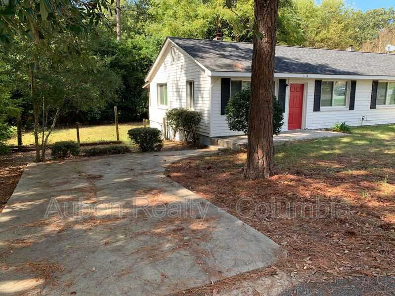 1614 Oak St - Photo 2 of 13