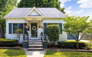 featured image of 2073 Ridgemont Rd