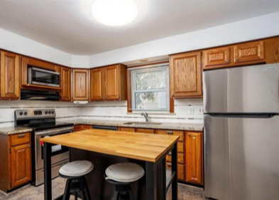 2073 Ridgemont Rd - Photo 4 of 11