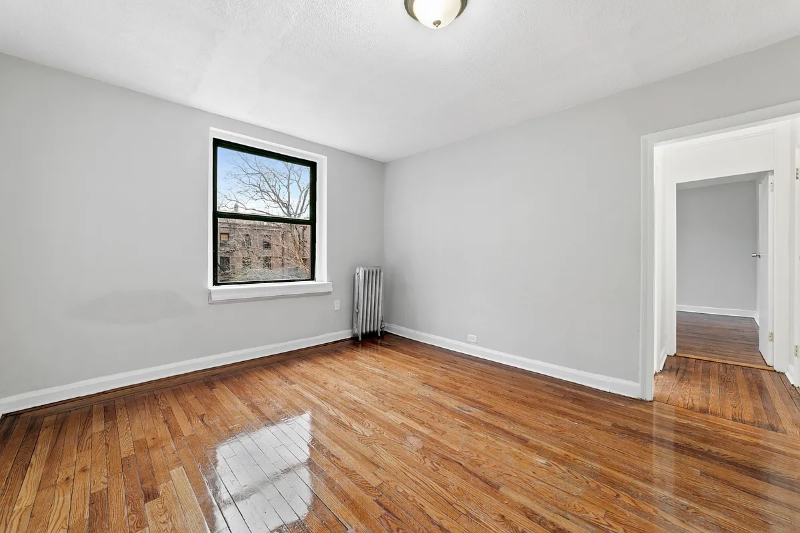 4320 48th St - Photo 2 of 7