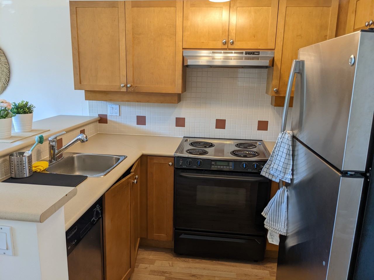 2375 West Broadway - Photo 6 of 13