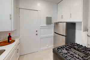 featured image of 11676 Darlington Ave