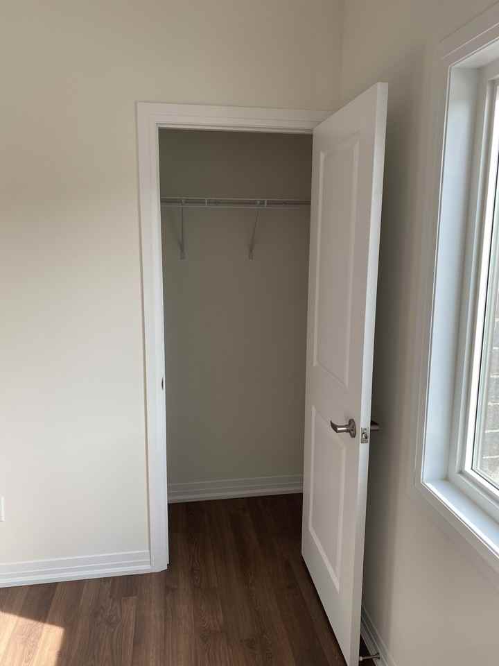 207 Coronation Road #Room - Photo 4 of 28