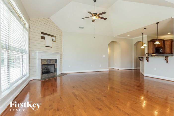 171 Willow View Ln - Photo 3 of 15