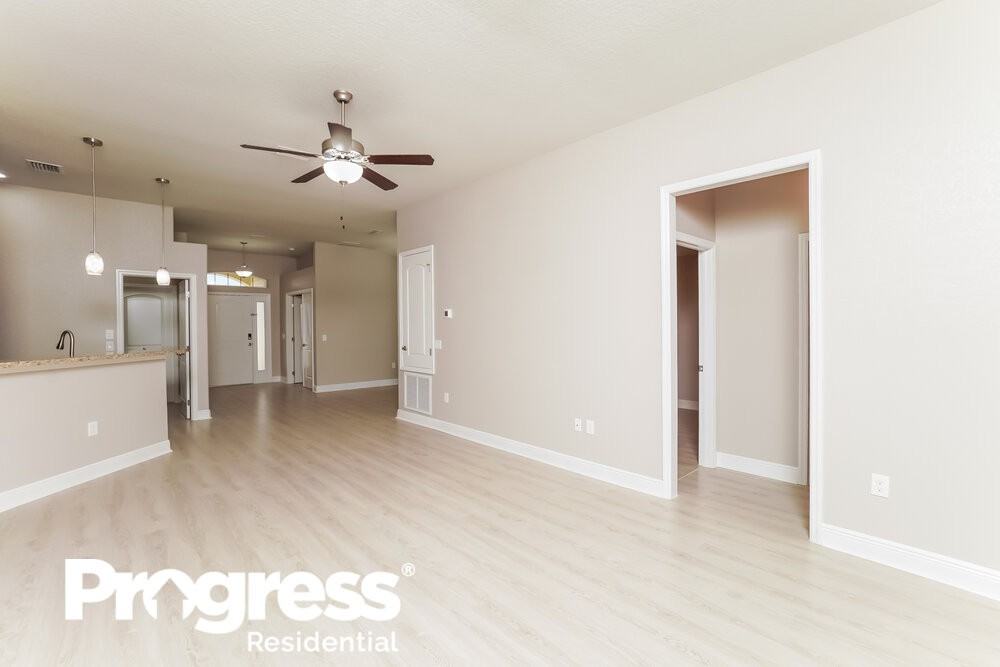 7125 Wirevine Dr - Photo 3 of 16