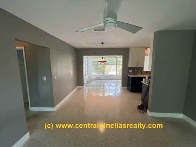 2051 Indigo Dr - Photo 3 of 20