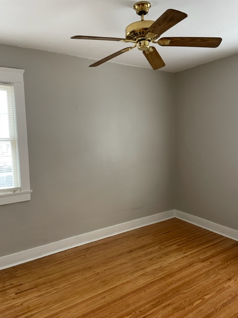 1324 Barret Ave - Photo 3 of 8