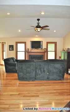 320 5th Ave NE - Photo 3 of 15