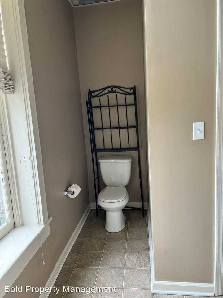 403 - 405 N Railroad St. - Photo 3 of 6