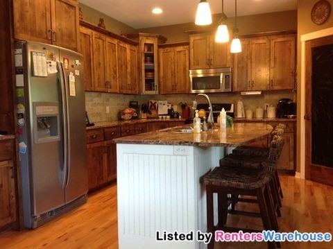 416 Sunflower Ct - Photo 3 of 15