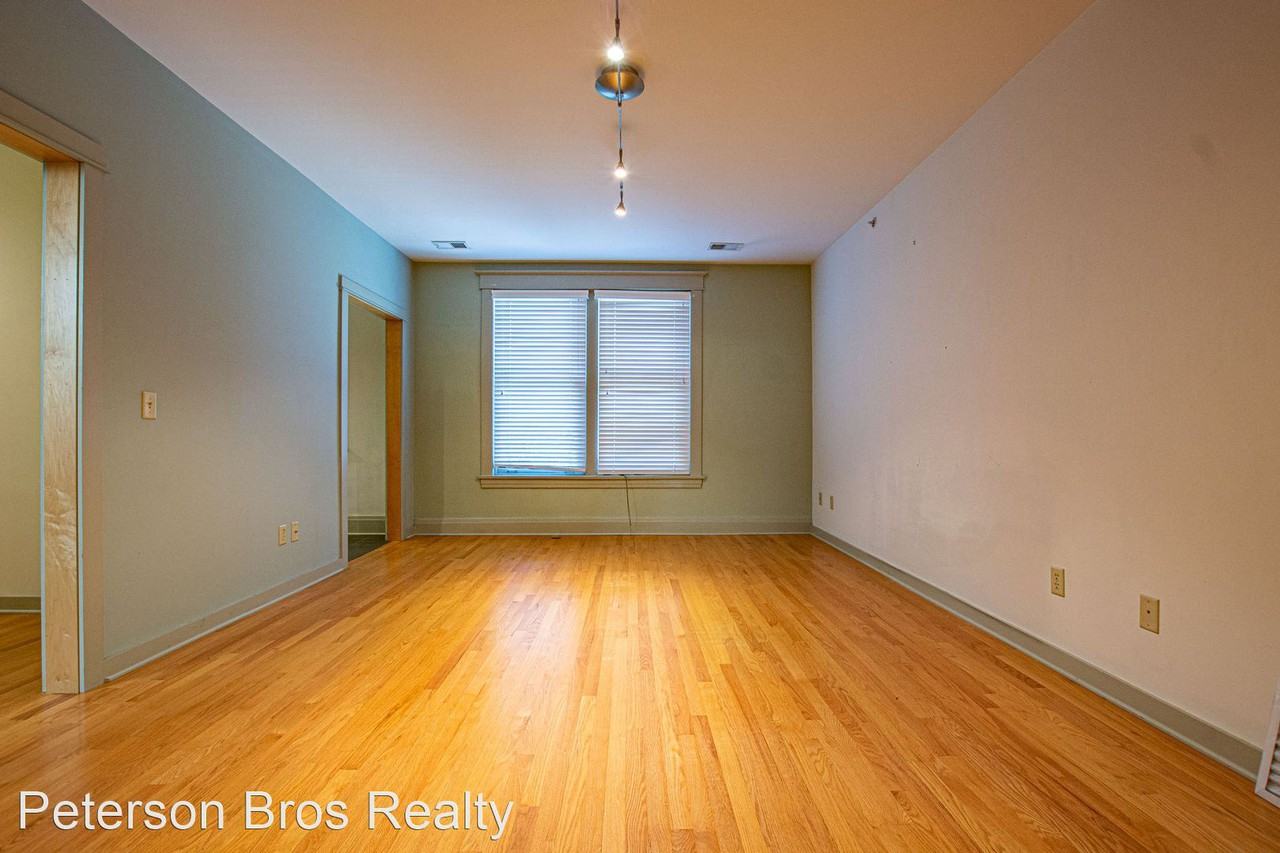 5019 Underwood Avenue - Photo 2 of 7