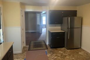 9 Grv Ave  