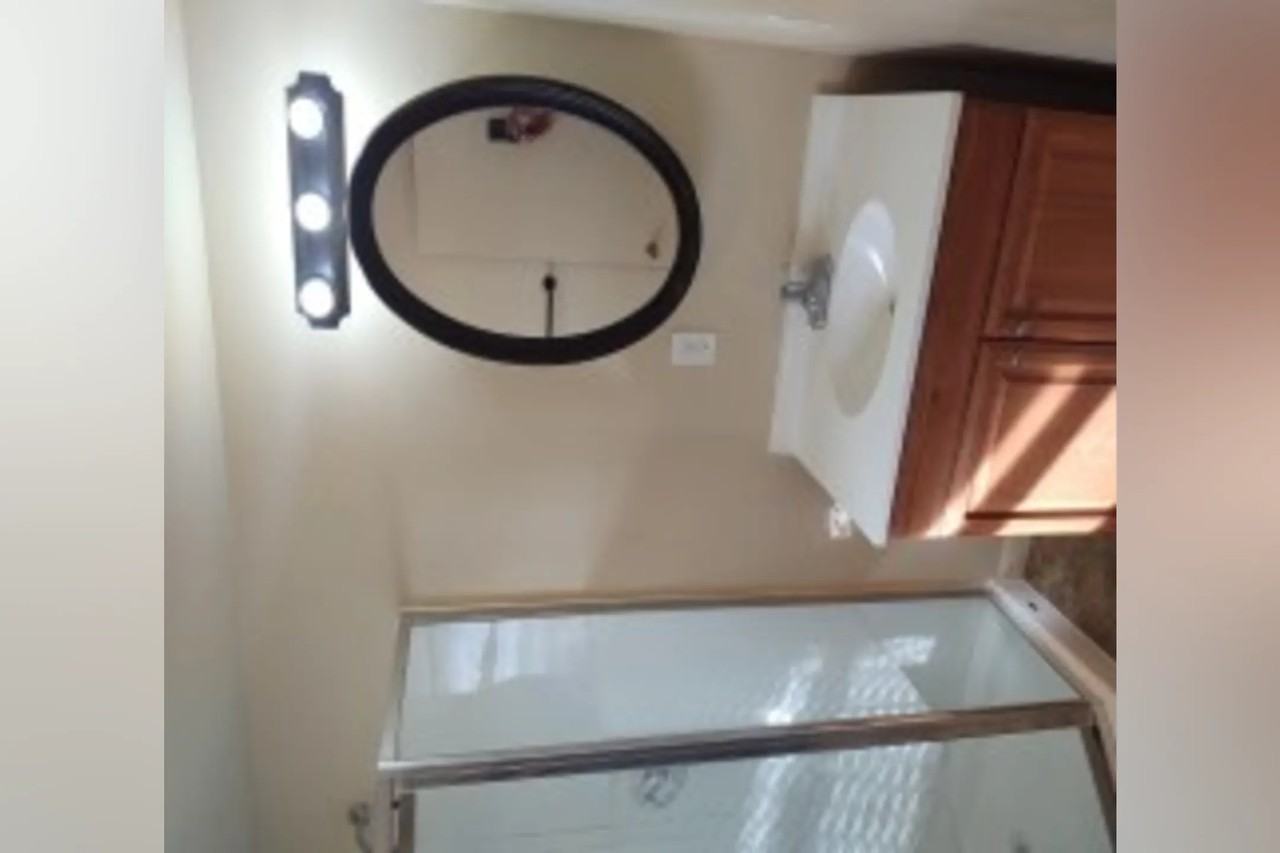 620 Thomas Ave - Photo 3 of 7