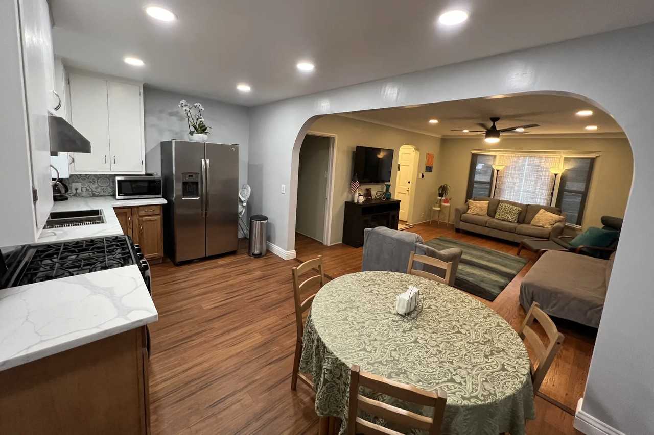 900 S Ramona St - Photo 2 of 11