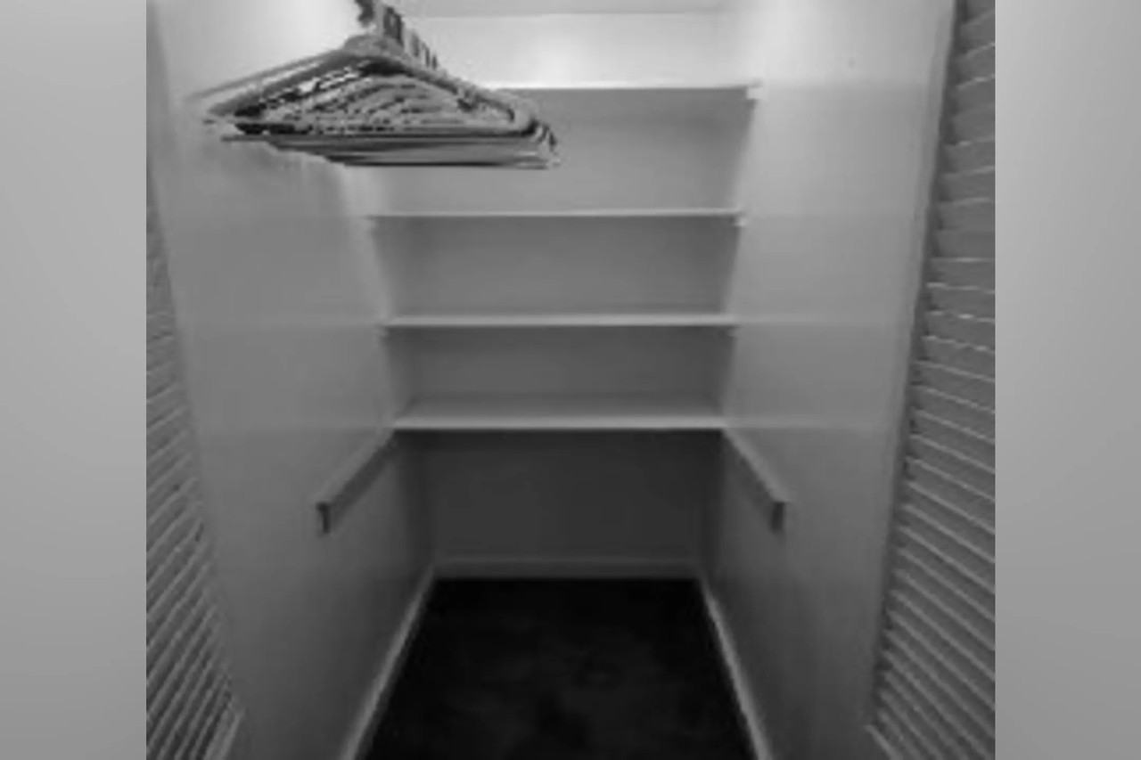 616 1/2 Park Ave - Photo 3 of 6