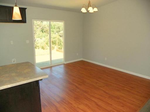 3256 Bridgewater Ct - Photo 3 of 14