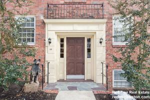 featured image of 59 Wyman St #3