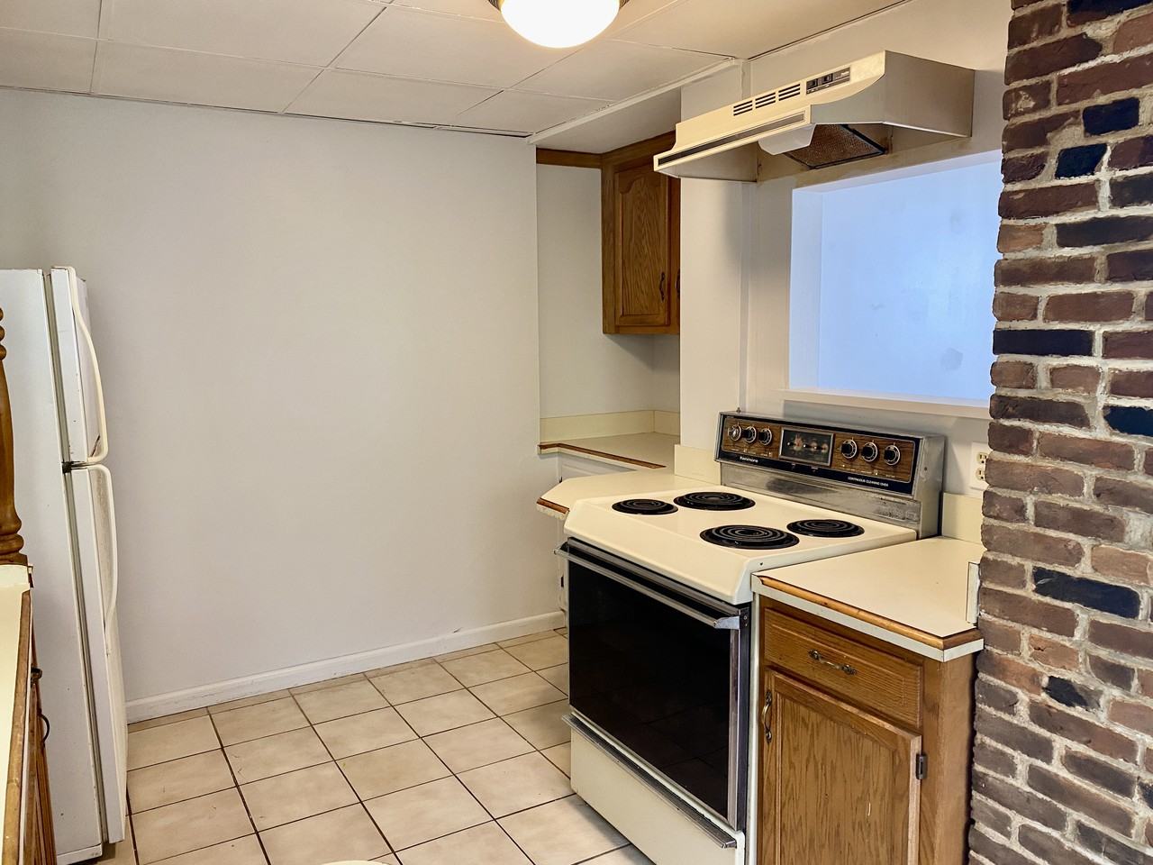 434 S Main St - Photo 3 of 12