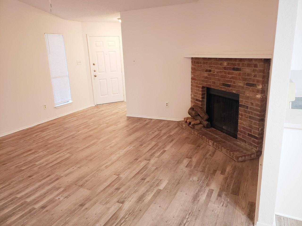 8813 Cainwood Ln - Photo 2 of 16