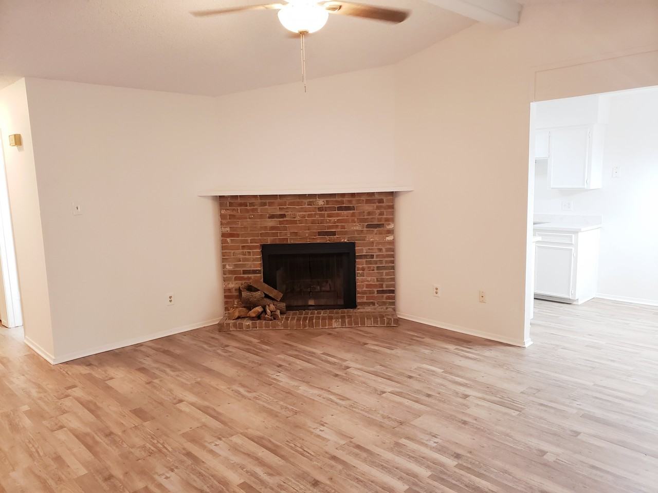 8813 Cainwood Ln - Photo 3 of 16