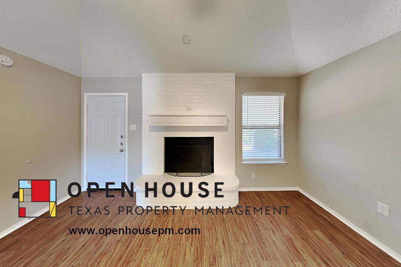 4109 Meadow Park Dr - Photo 2 of 17