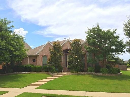 2419 Lakewood Dr - Photo 2 of 25