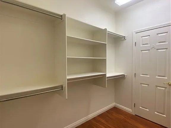 8524 Highland View Ave - Photo 3 of 20