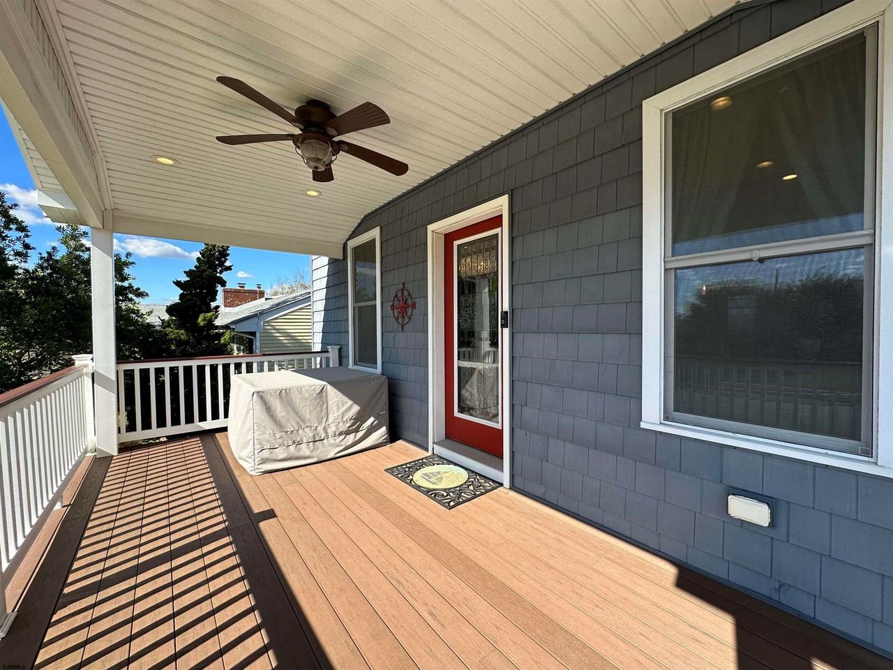 201 19th St S - Photo 3 of 29