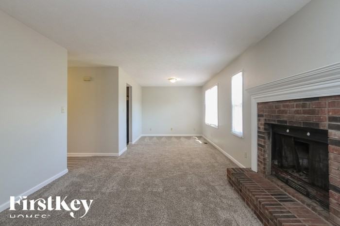 1653 Park Ridge Way - Photo 2 of 15