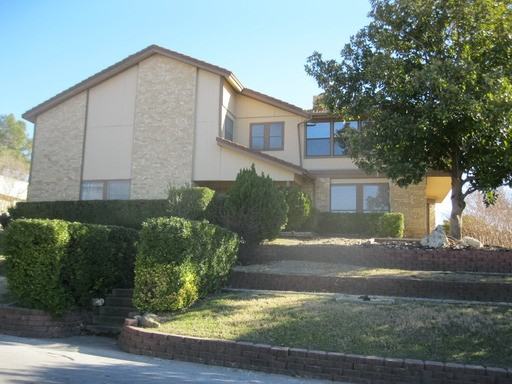 7705 Skylake Dr - Photo 2 of 15