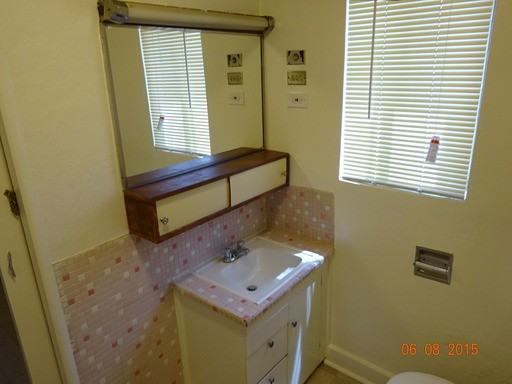 329 Rosedale Ave - Photo 2 of 8