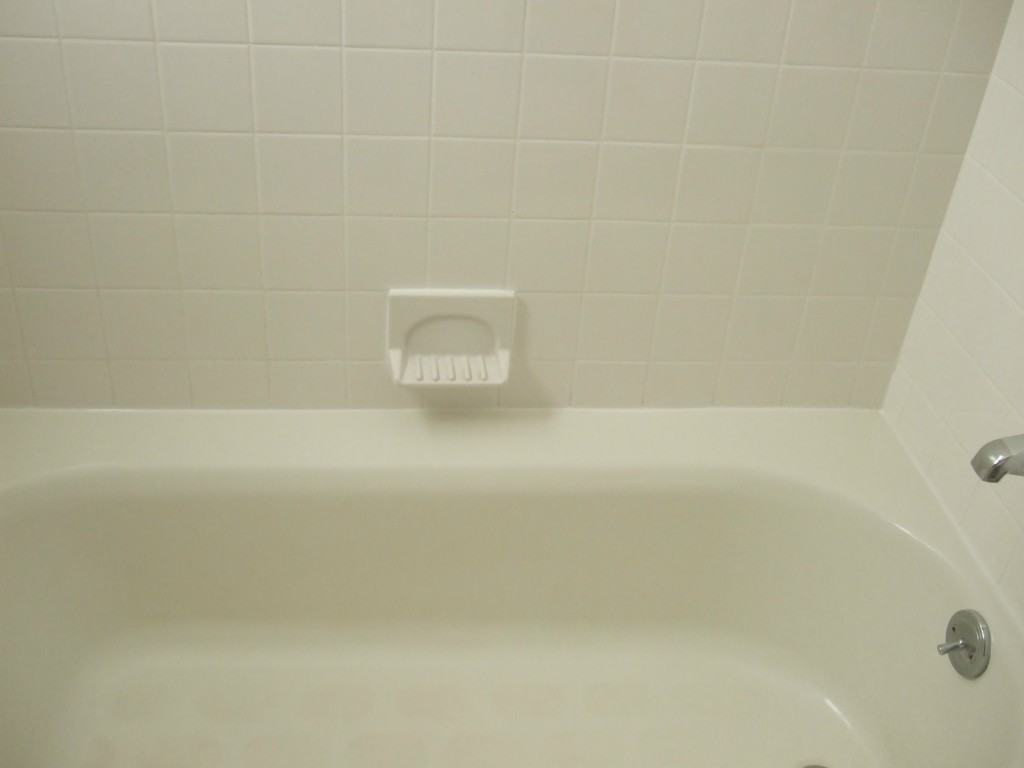 48 Pondview Dr - Photo 2 of 11