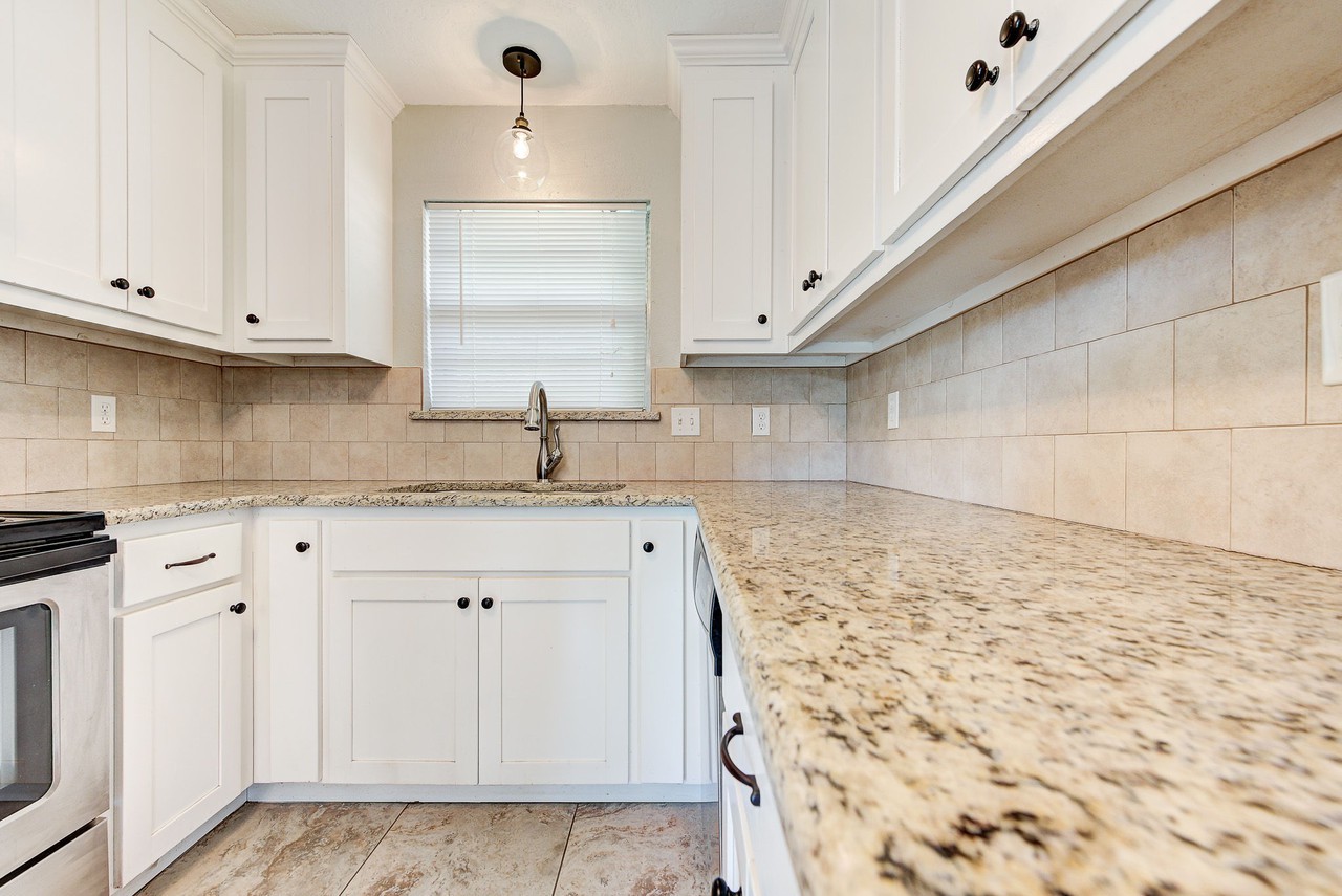 1328 Kansas St #1 - Photo 7 of 21